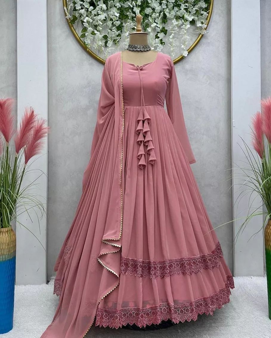 Graceful Lacework 3PCs Flare Maxi Set with Dupatta